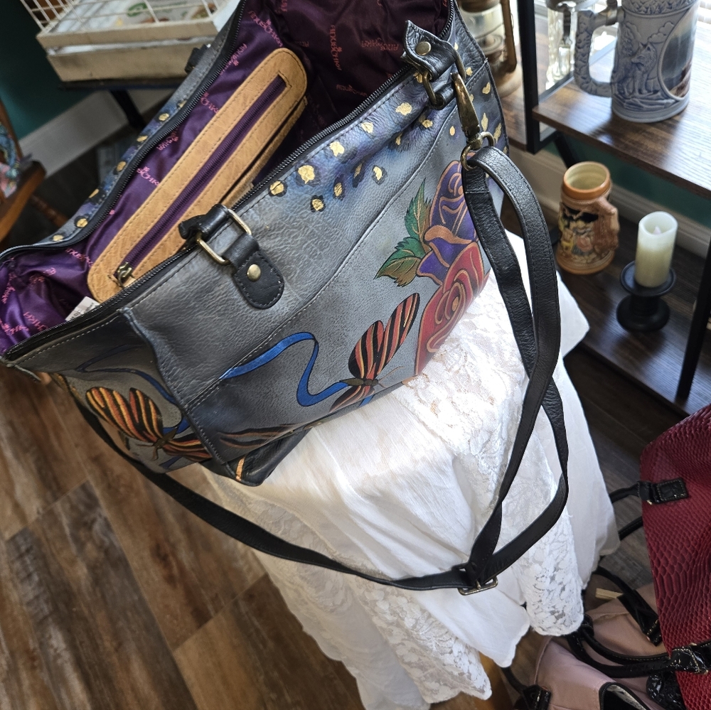 Anuschka LARGE TOTE- A Work of art! Desert Rose pattern.  Excellent Condtion. - Picture 15 of 16